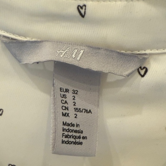 H&M Cream Top with Black Heart Pattern - Picture 2 of 8